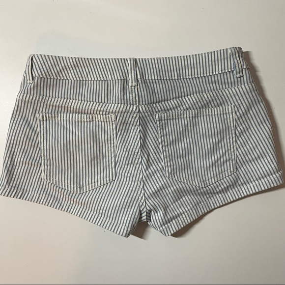 π3 for $25π H&M Striped Shorts - Picture 3 of 4